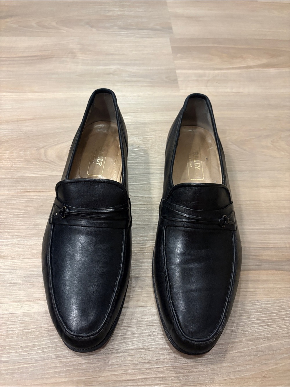 Bally men’s black leather loafers - size 10